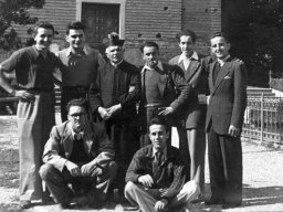 Don Bassoli con gli oratoriani 1953 